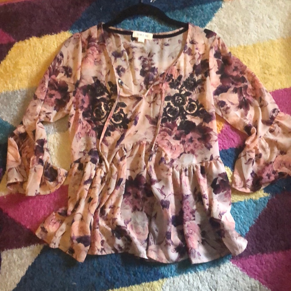 Taylor & Sage top-small